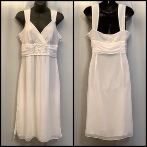 Bandolino Dress Women’s Size 6 Crepe Chiffon Lined Resort White